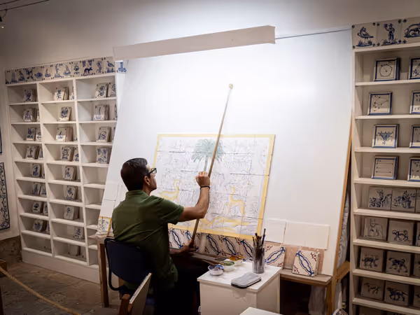 How Curators Build Exhibitions That Tell Stories